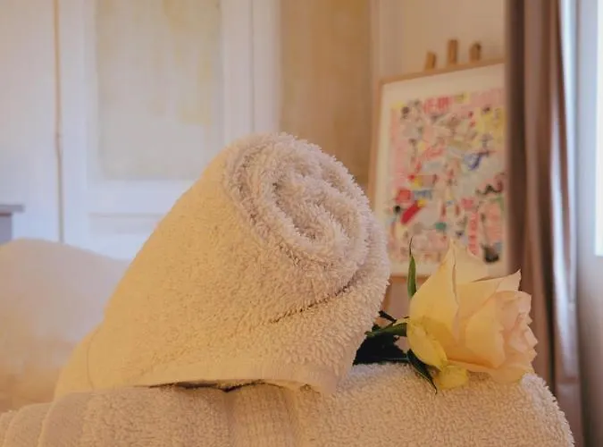 Apartment -parking Prive -la Batisse -coeur Historique - La Clef De Honfleur