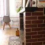 -Parking privé -La BATISSE -Logement de Charme -La Clef de Honfleur Apartamento *