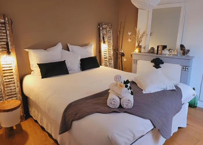 Апартаменты -parking Prive -la Batisse -coeur Historique - La Clef De Онфлёр